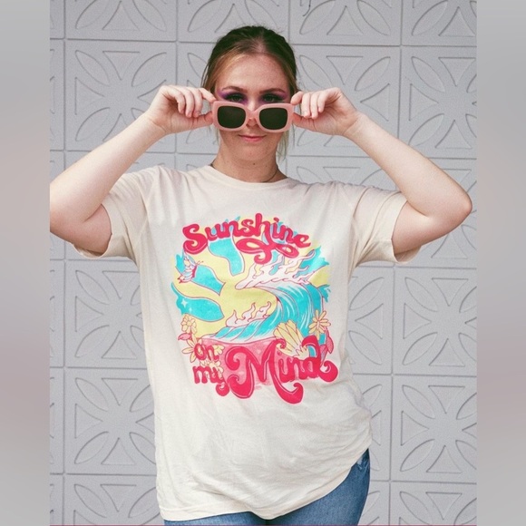 Sunshine On My Mind Tee - S & M Only - Picture 1 of 1